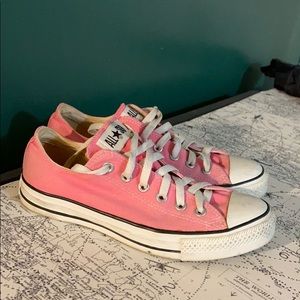 Pink converse